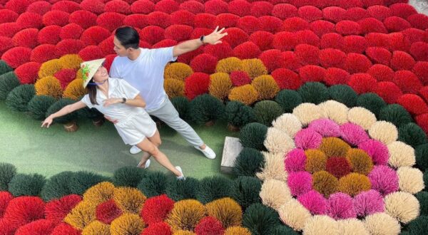 Incense village- train street- city tour: 50$